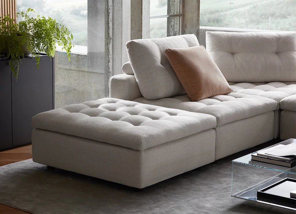 7-Max-Sofa-Gallery-945x684.webp